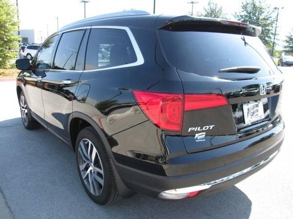 2018 Honda Pilot Elite suv Black for sale in Fayetteville, OK – photo 4