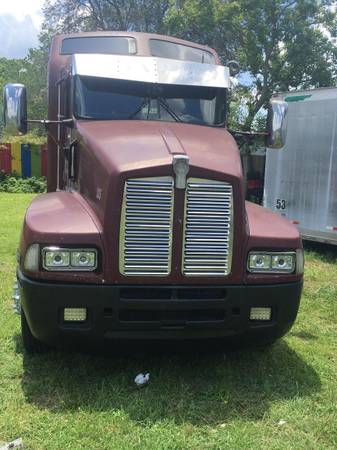 Semi truck for sale for sale in Lakeland, FL – photo 3