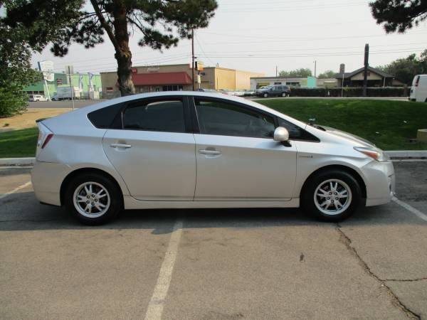 2010 Toyota Prius Hybrid, FWD, auto, loaded, 181k, smog, EXLNT COND!... for sale in Sparks, NV – photo 2