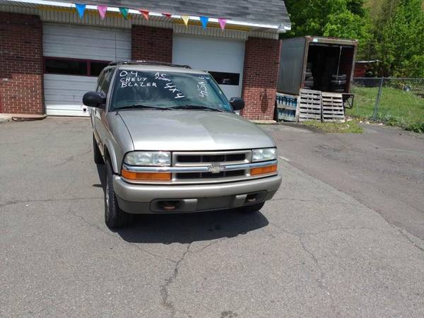 2004 Chevy blazer for sale in Mahanoy City, PA – photo 2
