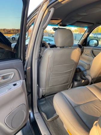 2005 Toyota Sequoia 4wd 3 rows - cars & trucks - by owner - vehicle... for sale in Bentonville, AR – photo 4