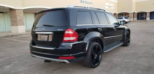 2011 MERCEDES-BENZ GL550 4-MATIC SPORT PACKAGE - cars & trucks - by... for sale in Houston, TX – photo 3