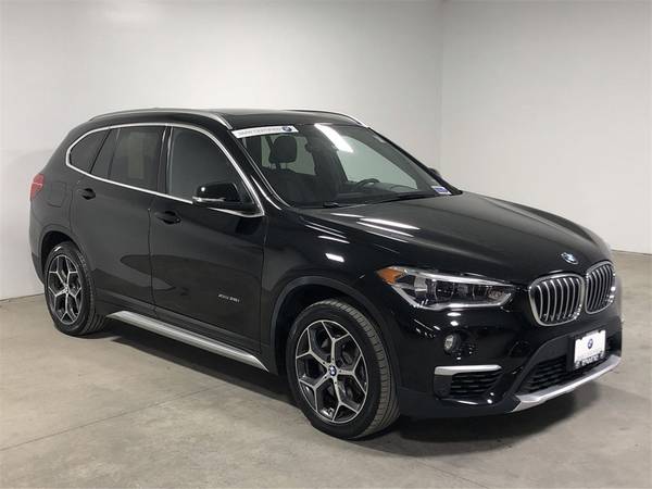 2017 BMW X1 xDrive28i - - by dealer - vehicle for sale in Buffalo, NY – photo 10