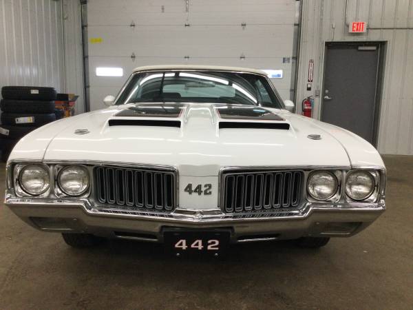 1970 Oldsmobile 442 Convertible 442 Indy Pace Car Convertible Y74 for sale in Madison, WI – photo 3