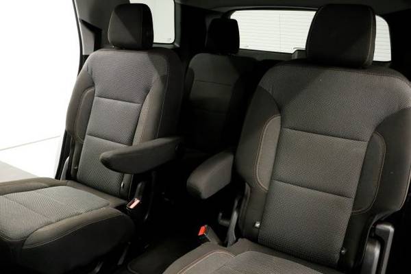 APPLE CARPLAY! HEATED SEATS! 2018 Chevrolet TRAVERSE LT AWD SUV for sale in Clinton, AR – photo 14