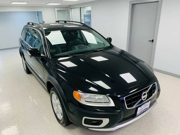 2012 Volvo XC70 AWD Wagon - cars & trucks - by dealer - vehicle... for sale in Streamwood, WI – photo 8