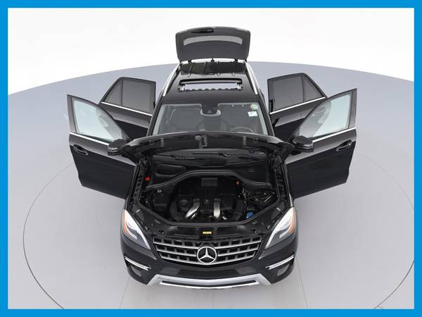 2013 Mercedes-Benz M-Class ML 550 4MATIC Sport Utility 4D suv Black for sale in Atlanta, GA – photo 22