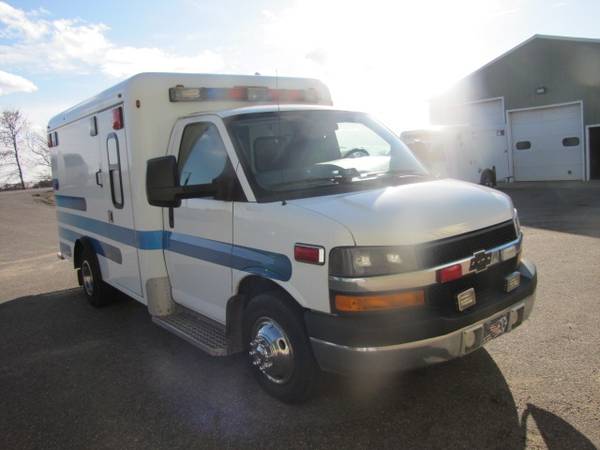 2010 CHEY EXPRESS AMBULANCE - cars & trucks - by owner - vehicle... for sale in Sauk Centre, ND – photo 3