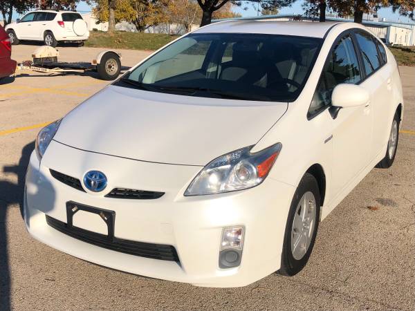 2010 Toyota Prius, Only 78K miles - cars & trucks - by dealer -... for sale in Lombard, IL – photo 3