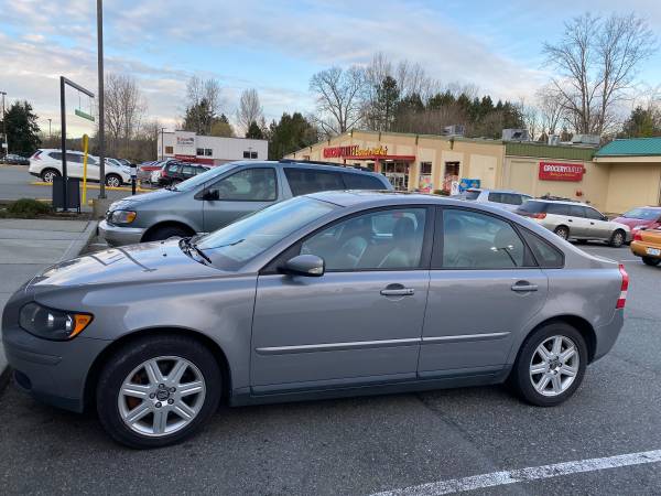 2006 Volvo S40 2.4i 4dr sedan - cars & trucks - by owner - vehicle... for sale in Bellevue, WA – photo 2