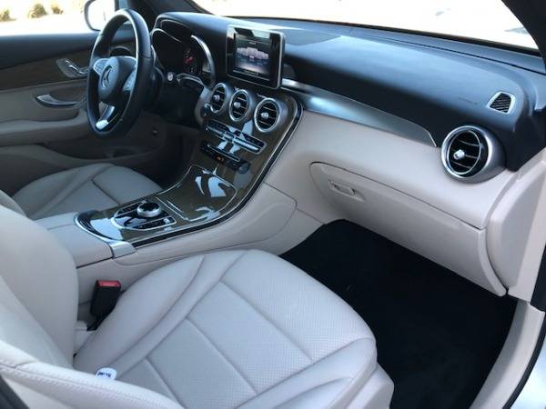 2018 Mercedes GLC 300 - - by dealer - vehicle for sale in Palm Springs, CA – photo 9
