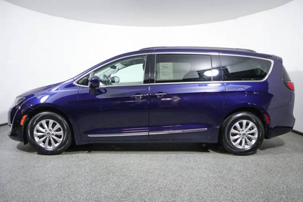 2017 Chrysler Pacifica, Jazz Blue Pearlcoat for sale in Wall, NJ – photo 2