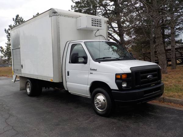 2014 Ford E450 Cutaway Refrigerated Box Van, 2WD, DRW, 129k for sale in Merriam, MO – photo 3