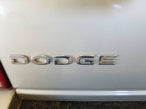 2009 Dodge Nitro 4 x 4 - cars & trucks - by dealer - vehicle... for sale in Palmyra, NE – photo 2