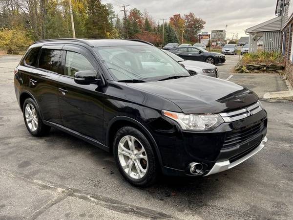 2015 Mitsubishi Outlander - Financing Available! - cars & trucks -... for sale in Londonderry, NH – photo 3