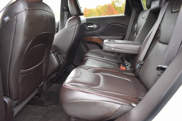 2016 Jeep Cherokee brown for sale in Watertown, NY – photo 18