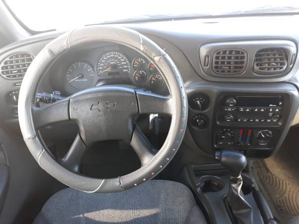 2003 Chevy Trailblazer - - by dealer - vehicle for sale in West Fargo, ND – photo 10