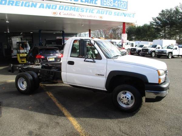 2007 Chevrolet Silverado 3500 Classic REG. CAB 4X4 GAS, CAB CHASSIS... for sale in south amboy, KY – photo 2