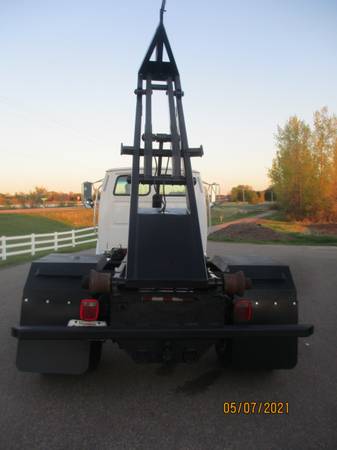 2007 Sterling Acterra Hooklift Truck 1 Owner Perfect for sale in Jordan, MN – photo 16