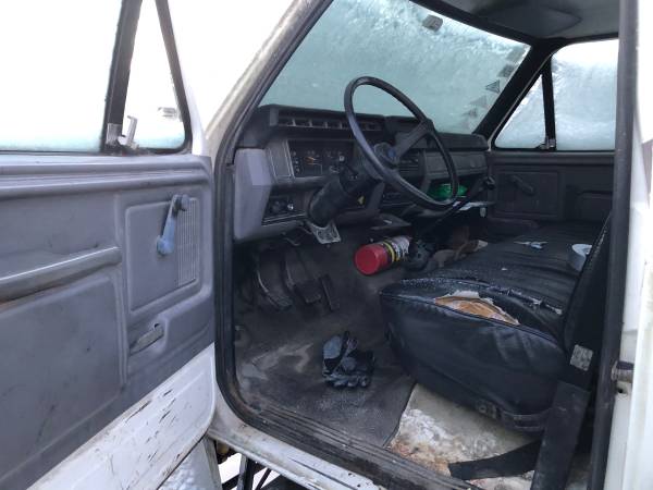1996 Ford F-700 22 Stake body for sale in West Chicago, IL – photo 5