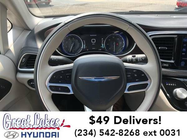 2017 Chrysler Pacifica mini-van Limited for sale in Streetsboro, OH – photo 22