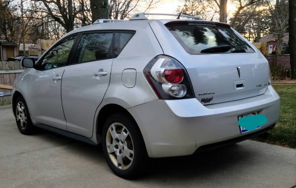2009 Pontiac Vibe AWD - cars & trucks - by owner - vehicle... for sale in Clinton Township, MI – photo 4
