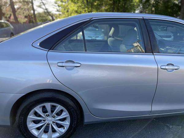 2016 Toyota Camry Hybrid LE 40mpg 1 owner 61000 miles 1 owner - cars for sale in Walpole, RI – photo 10