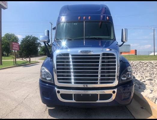 🤑2016 Freightliner Cascadia with Comfort Pro APU 🤑 for sale in TAMPA, FL – photo 10