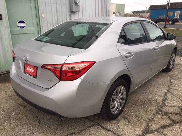2018 Toyota Corolla LE - Only 4,893 miles - Still smells new - cars... for sale in Spokane, WA – photo 4