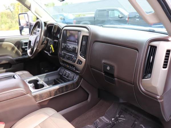 2015 GMC Sierra 3500HD available WiFi DENALI CREW CAB 6.6L DURAMAX... for sale in Plaistow, NY – photo 18