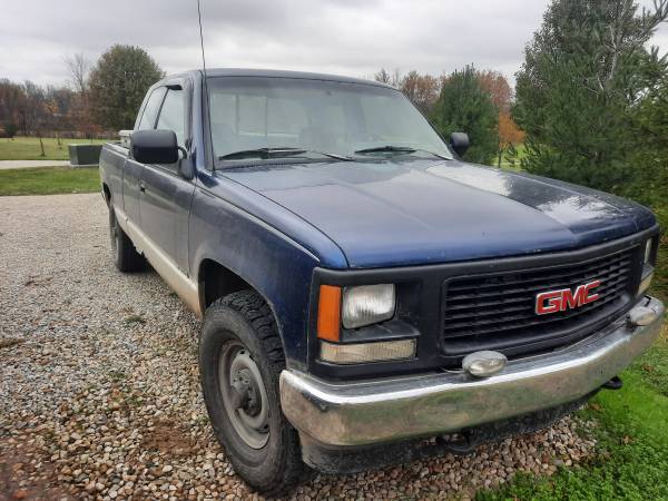 1994 GMC Sierra 4x4 LOW MILES - cars & trucks - by owner - vehicle... for sale in Mooreland, IN – photo 8