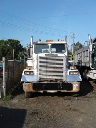 Dump truck freightliner Classic for sale in Sterling, District Of Columbia