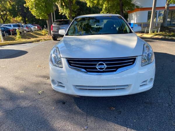 2012 Nissan Altima - Clean Title-Drives Great - - by for sale in Gainesville, FL – photo 2