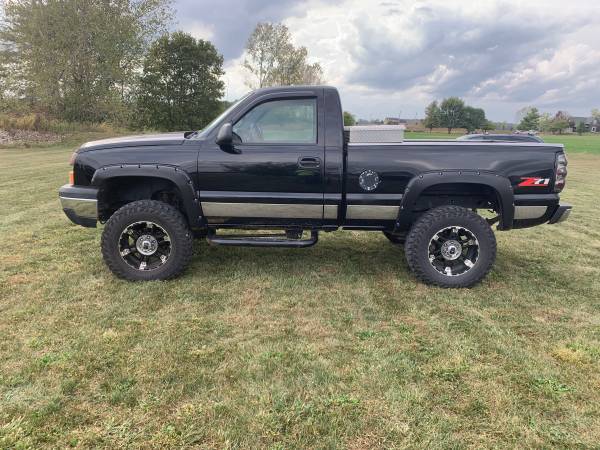 2004 Lifted Chevy Z71 for sale in Trafalgar, IN – photo 4