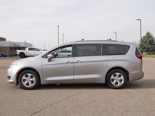 2017 Chrysler PACIFICA Touring-L Plus - cars & trucks - by dealer -... for sale in Hudson, MN – photo 6