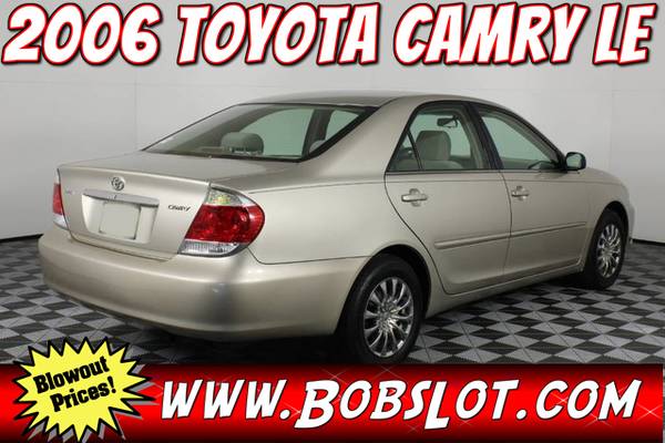 2006 Toyota Camry LE For Sale - Excellent - cars & trucks - by... for sale in Chicago, IL – photo 4