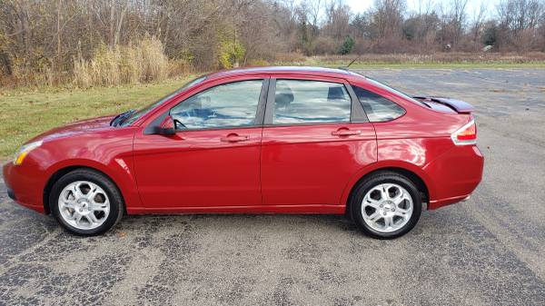2009 Ford Focus SES ONE OWNER NO ACCIDENTS - cars & trucks - by... for sale in Grand Blanc, MI – photo 8