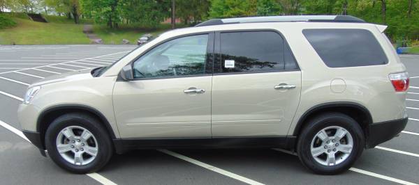 2010 GMC Acadia - - by dealer - vehicle automotive sale for sale in Waterbury, CT – photo 5