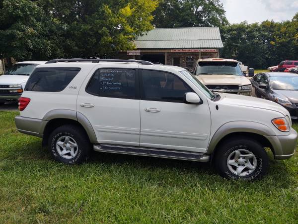 2002 Toyota Sequoia SR5 4x4 Leather 3rd Row Moonroof 148k Miles -... for sale in Fairfield, OH – photo 6