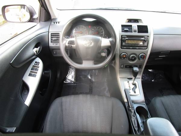 2012 Toyota Corolla - SUNROOF - RELIABLE CAR - RECENTLY SMOGGED -... for sale in Sacramento , CA – photo 7