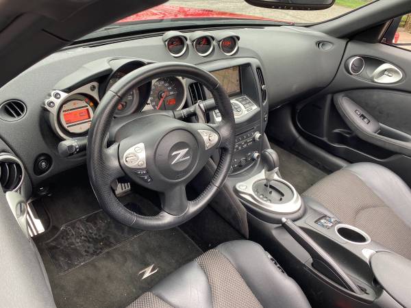 2012 NISSAN 370Z MUST SEE - - by dealer - vehicle for sale in Fenton, MI – photo 11
