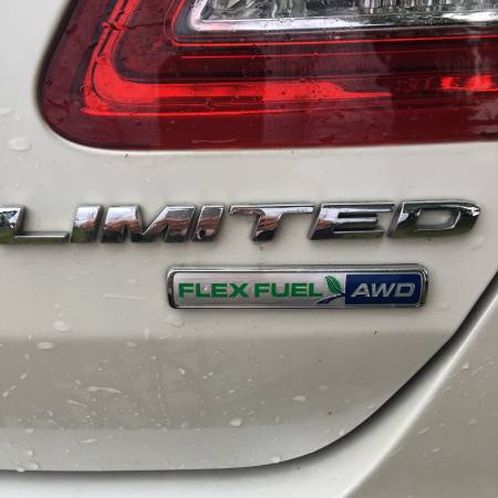 2018 Ford Taurus Limited AWD for sale in Eden Prairie, MN – photo 20