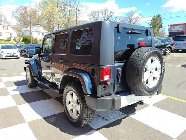 2008 Jeep Wrangler 4WD 4dr Unlimited Sahara (TOP RATED DEALER AWARD for sale in Waterbury, CT – photo 5