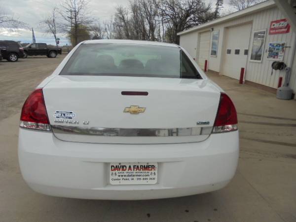 2011 Chevy Impala LT**2 Owner/New Tires/94K**{www.dafarmer.com} for sale in CENTER POINT, IA – photo 5