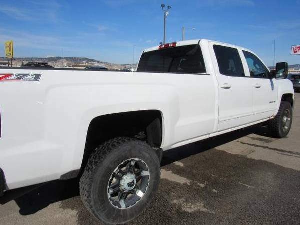 2015 CHEVROLET SILVERADO 3500HD LT & Z71 PACKAGES (LONG BOX) - cars for sale in Spearfish, SD – photo 4