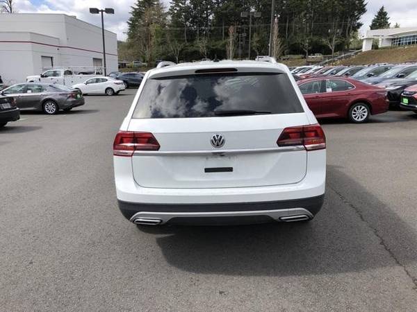 2018 Volkswagen Atlas 3 6L V6 SE CALL/TEXT - - by for sale in Gladstone, OR – photo 4