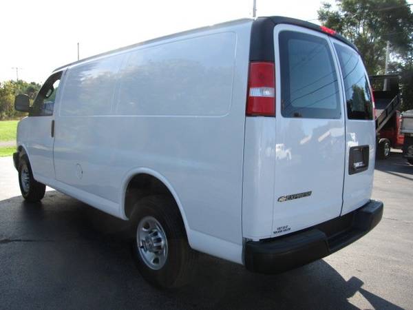 2018 Chevrolet Express 2500 Cargo for sale in Spencerport, NY – photo 5