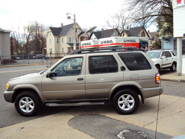 2004 NISSAN PATHFINDER SE 4WD for sale in Springfield, MA – photo 2