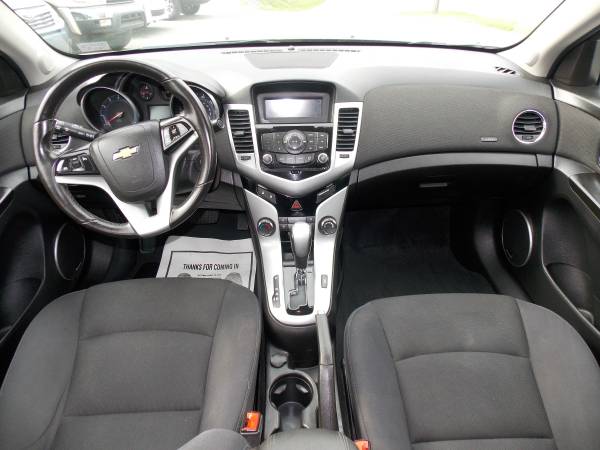 2014 Chevrolet Cruze 1LT ( very low mileage, clean, good on gas) for sale in Carlisle, PA – photo 13