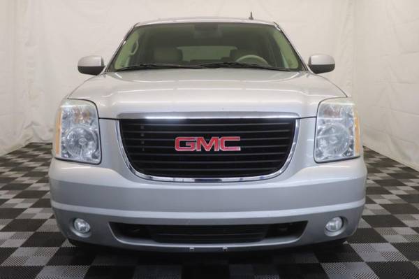 2010 GMC YUKON SLT - cars & trucks - by dealer - vehicle automotive... for sale in Akron, OH – photo 2